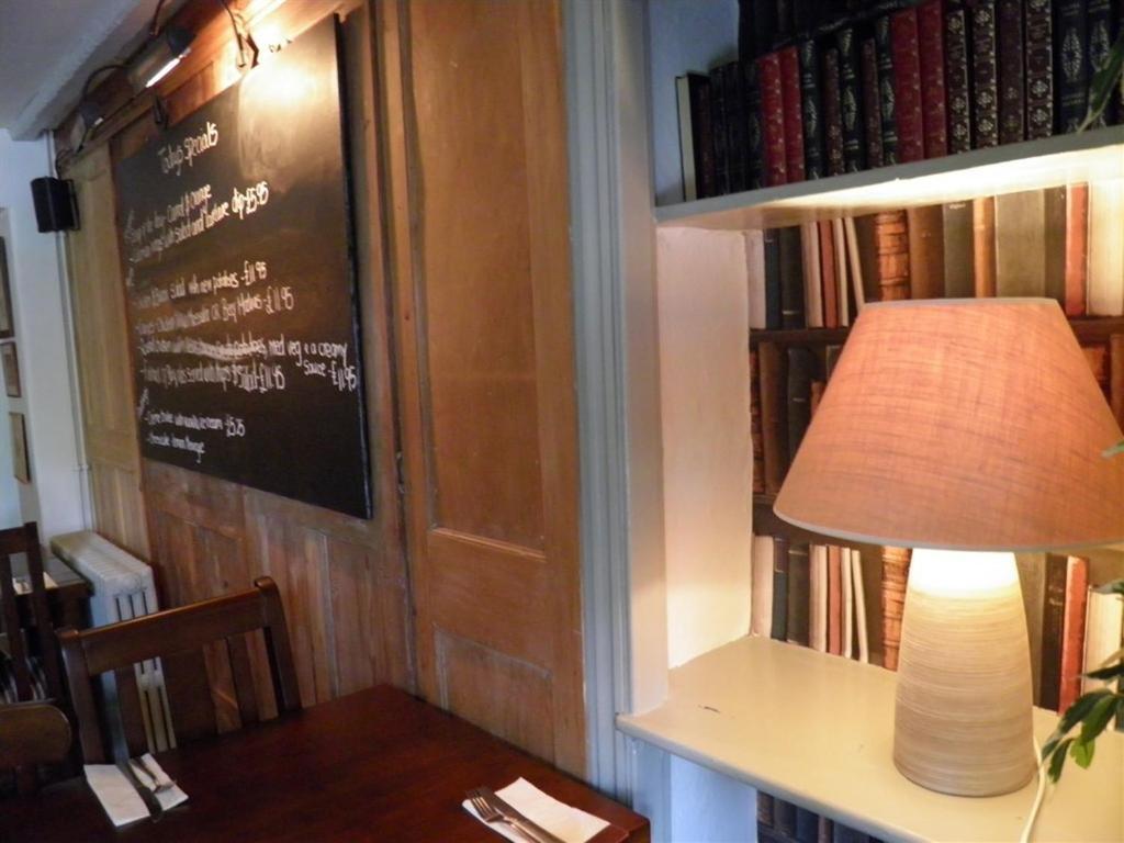 The Talbot Inn Eynsham Zewnętrze zdjęcie