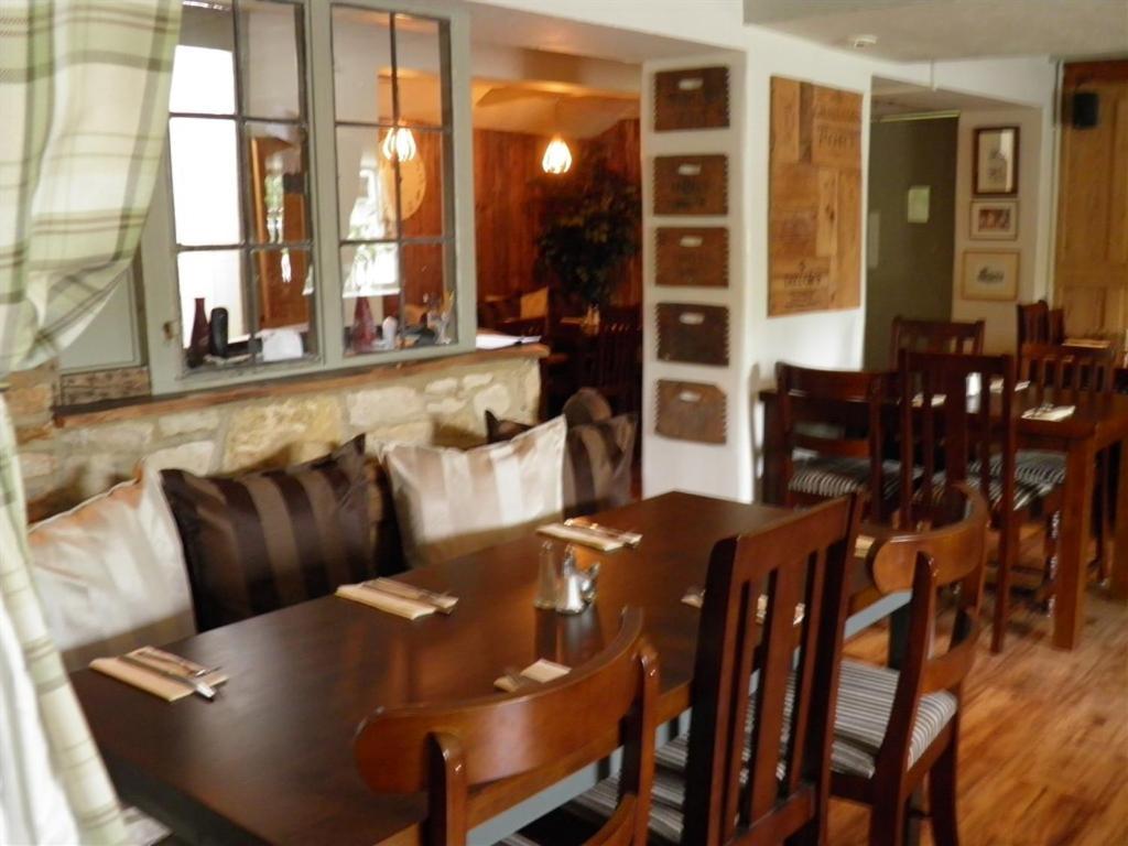 The Talbot Inn Eynsham Zewnętrze zdjęcie