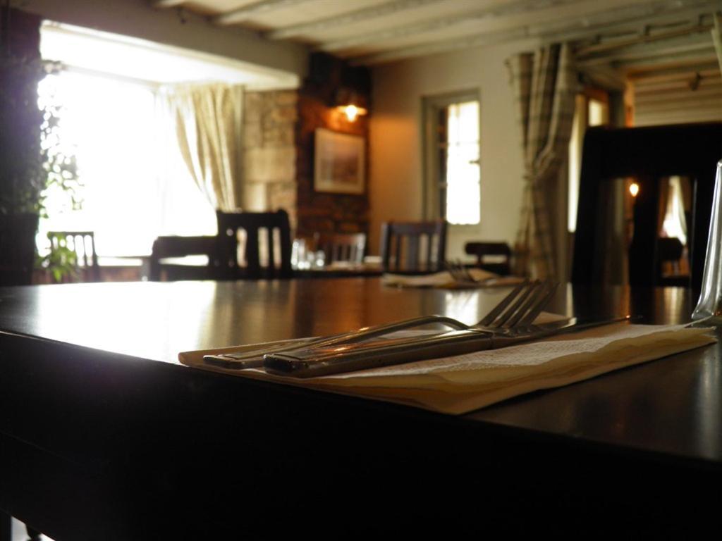 The Talbot Inn Eynsham Zewnętrze zdjęcie